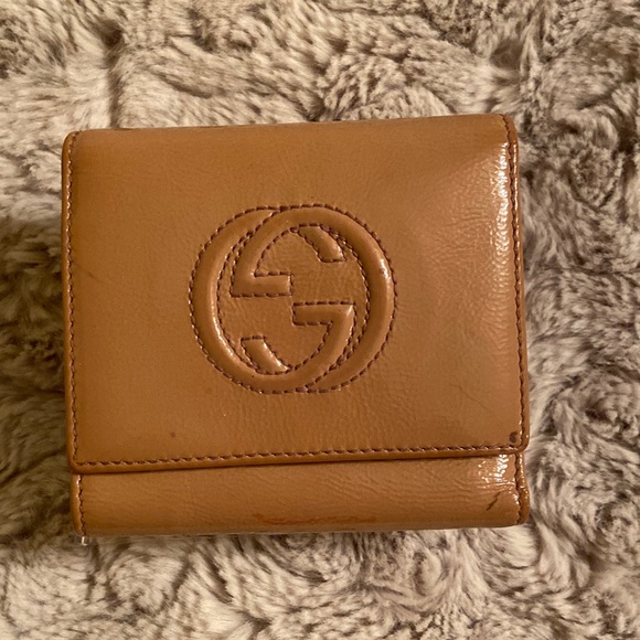 Gucci Handbags - Gucci Tan Leather Wallet